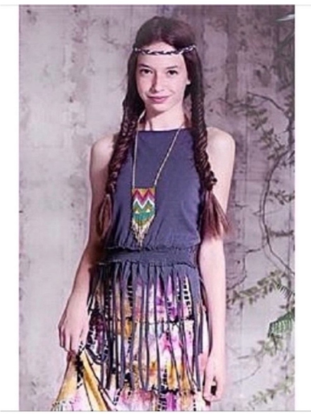 Jak & Peppar Arc Angle tank sand dune gray fringe cropped